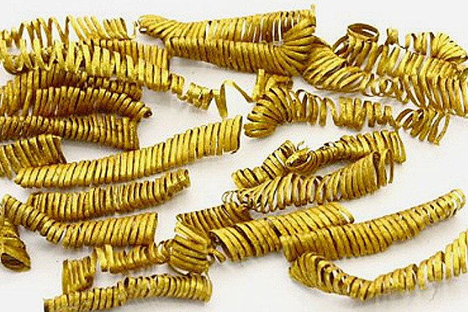 В Дании археолог-любитель обнаружил золотые артефакты бронзового века