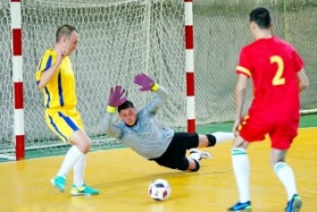 Ялтинцы крупно выиграли первый матч в мини-футбольном Кубке Крыма