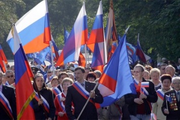 В День народного единства севастопольцев попросили не брать с собой в центр большие вещи, алкоголь и пиротехнику