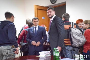 Савченко собрал «Совет старейшин» - бывшие губернаторы Николаевщины сели за один стол