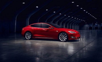 Tesla повысил цену базовой Model S на 2 000 долларов