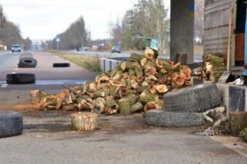 На блокпостах под Мариуполем нет электричества и санитарных сооружений