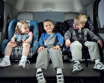 С 1 января 2017 года в России изменятся правила перевозки детей в автомобиле