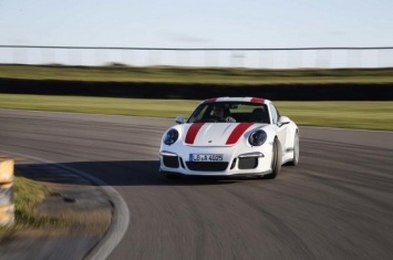 Porsche 911 R назвали лучшим автомобилем Великобритании