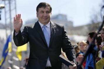 Он здесь ни с кем не дружил: Одесские блоггеры и общественники об отставке Саакашвили
