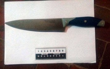 В Донецкой области человек, который разнимал драку, получил ножом в живот