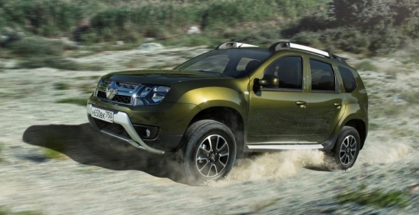 В России начались продажи обновленного кроссовера Renault Duster