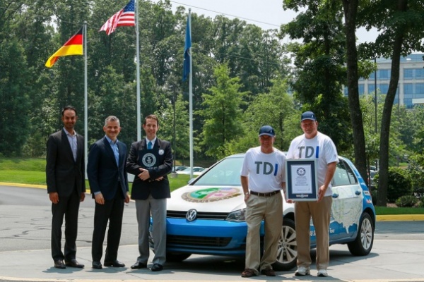 Volkswagen Golf побил рекорд Гиннесса по экономии топлива