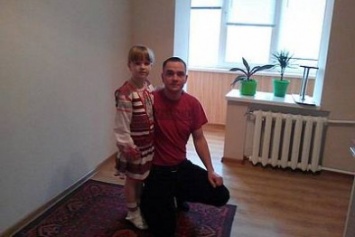 Кропивницкий: организация «Жилстрой» помогла семье участника АТО с ремонтом квартиры