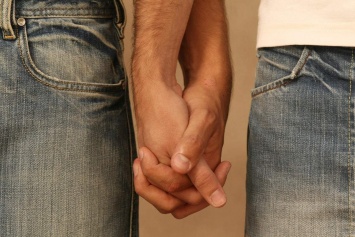 Ученые рассказали, почему мужчины становятся гомосексуалистами