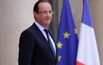 Проект резолюции об импичменте президенту Олланду передали в Елисейский дворец