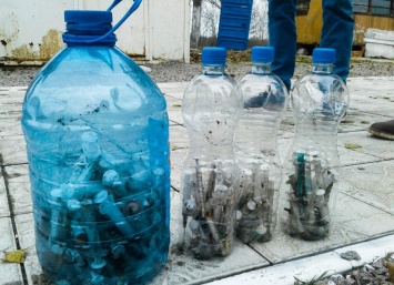 В Кременчуге активисты собрали урожай шприцов