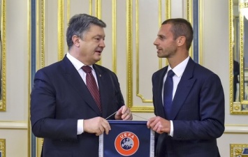 Порошенко: позиция УЕФА по Крыму остается незименной