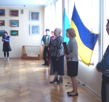 В Запорожье выставляются картины крымских татар из Мелитополя