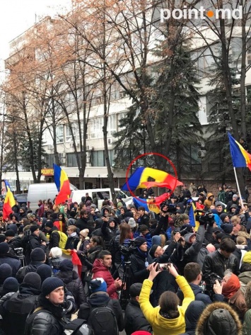 В Кишиневе после победы на выборах проросийского Додона вспыхнули протесты