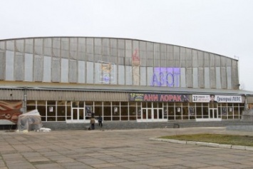 В среду банкиры попытаются отсудить у Северодонецка Ледовый дворец спорта