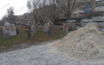 Винт парохода «Диана» водрузили на постамент (+ фото)