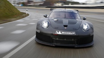 Porsche поделилась эскизом нового гоночного купе 911 RSR