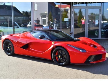 LaFerrari выставили на продажу с ценой 11 млн долларов