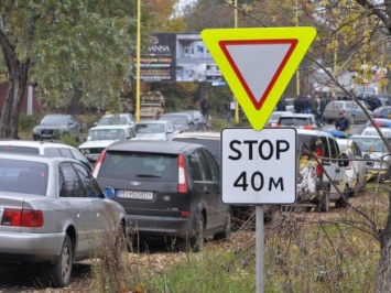 Блокировка двух пунктов пропуска на границе с ЕС продолжается на Закарпатье