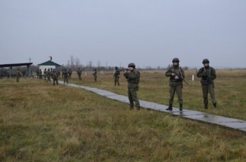 Криворожские нацгвардейцы провели тактические полевые занятия (фото)