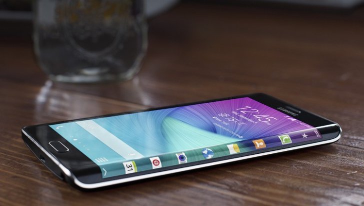 Samsung приступила к разработке смартфона с 11К-экраном