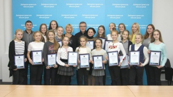 В Днепровском городском совете наградили призеров командного чемпионата Украины по художественной гимнастике