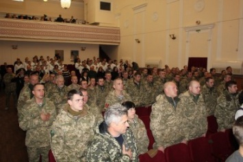 В Мариуполе воины «черных беретов» отметили свой профессиональный праздник (ФОТО)