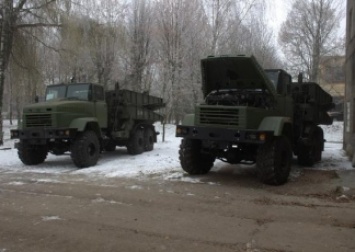 В Чернигове военным передали восстановленную технику