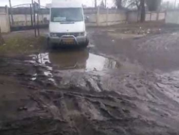 Маршрутчики продемонстрировали всему городу свой «отстойный» отстой (видео)