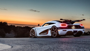 Один из семи Koenigsegg One:1 купили за 10 миллионов долларов