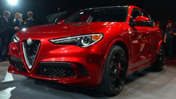 Alfa Romeo Stelvio нацелился на новый рекорд Нюрбургринга