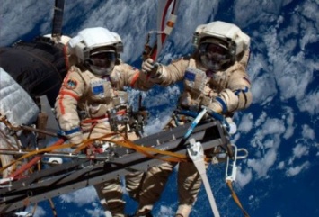 В Китае к 2017 году соберут новую группу космонавтов