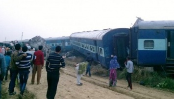 Железнодорожная катастрофа в Индии: не менее 60 погибших