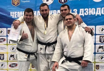 Мужская сборная Запорожской области заняла 2-е место на чемпионате Украины по дзюдо