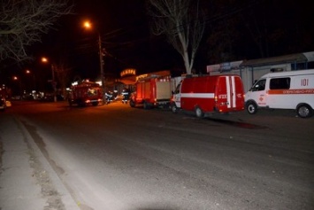В Николаеве спасатели ликвидировали пожар в магазине "Обжора" (ФОТО)