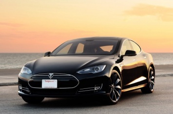 Tesla продолжает увеличивать объемы производства электормобилей