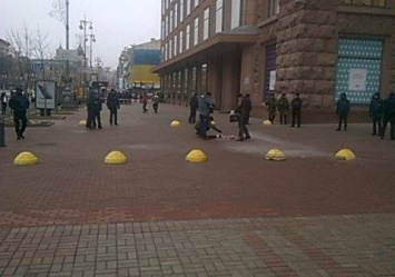 В Киеве на Крещатике неизвестный пытался устроить взрыв