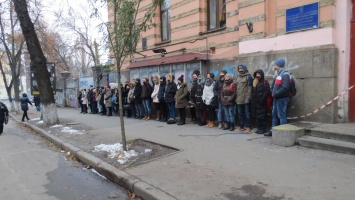 В Киеве студенты устроили молчаливый протест против неудовлетворительных условий обучения