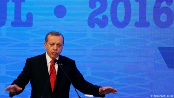 Эрдоган призвал НАТО помочь в борьбе с курдскими экстремистами