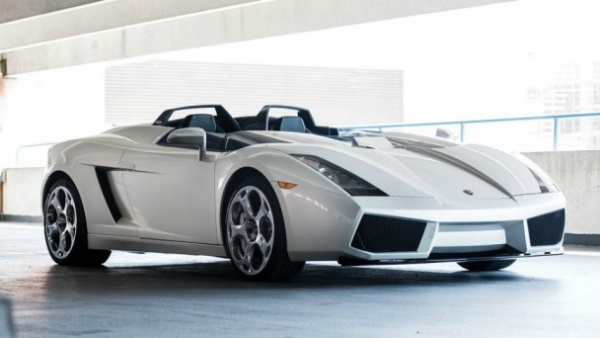 В США выставят на аукцион уникальный Lamborghini