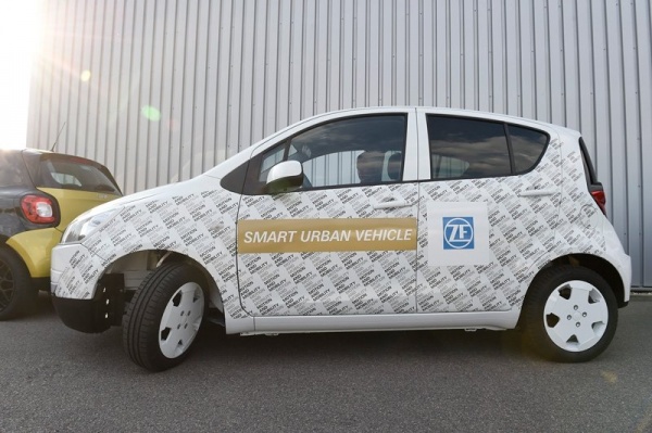 Электрический концепт-кар ZF Smart Urban Vehicle имеет функцию самопарковки (ФОТО)