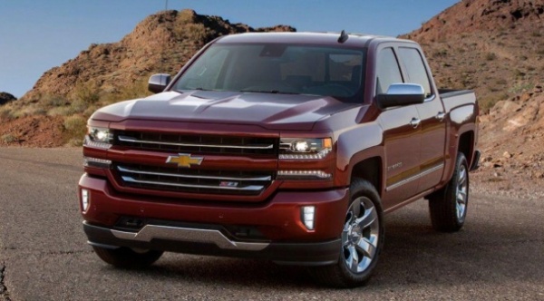 Пикап Chevrolet Silverado слегка обновился