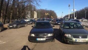 В центре Харькова прошел автопробег