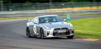 Nissan предложил покупателям GT-R бесплатный трек-день