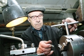 Макеевских пенсионеров обязали уведомлять о трудоустройстве