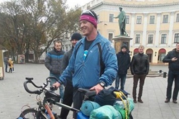 Одессит добрался на велосипеде в Турцию и проехал всю страну (ВИДЕО)