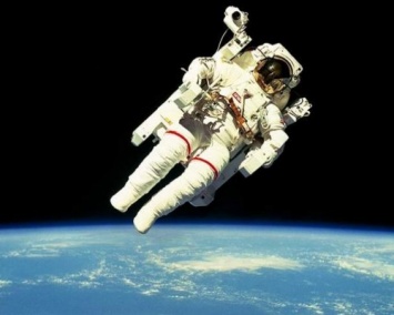 NASA запустила конкурс для решения проблемы с "туалетом" в открытом космосе