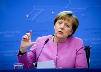 Меркель хочет стать противовесом Трампу - FT