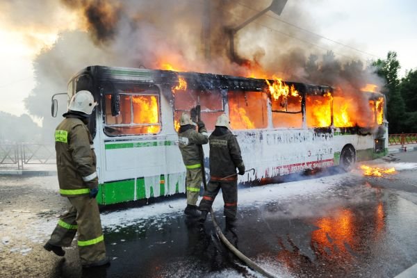 В Уфе загорелся автобус с пассажирами